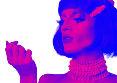 LE DRAG : EXPLORATION D&rsquo;UNE PRATIQUE SPECTACULAIRE – Margot Reyraud